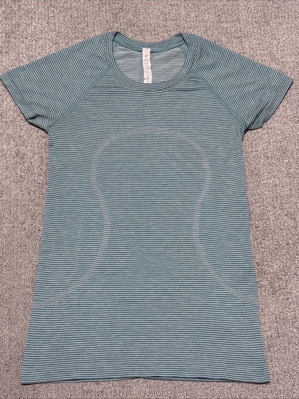 Lululemon Women’s Swiftly Tech Short Sleeve Crew Heathered Teal Size 6